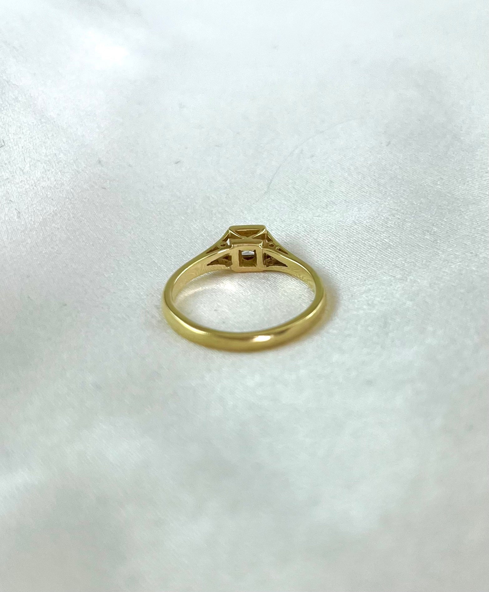 18ct Yellow Gold Princess Cut Diamond Ring Vintage, Size N