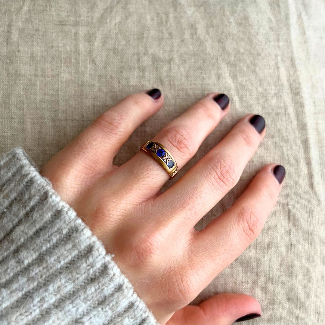 Antique Edwardian 9ct Gold Trilogy Ring with 3 blue stones and 4 diamonds, Size M + 0.5