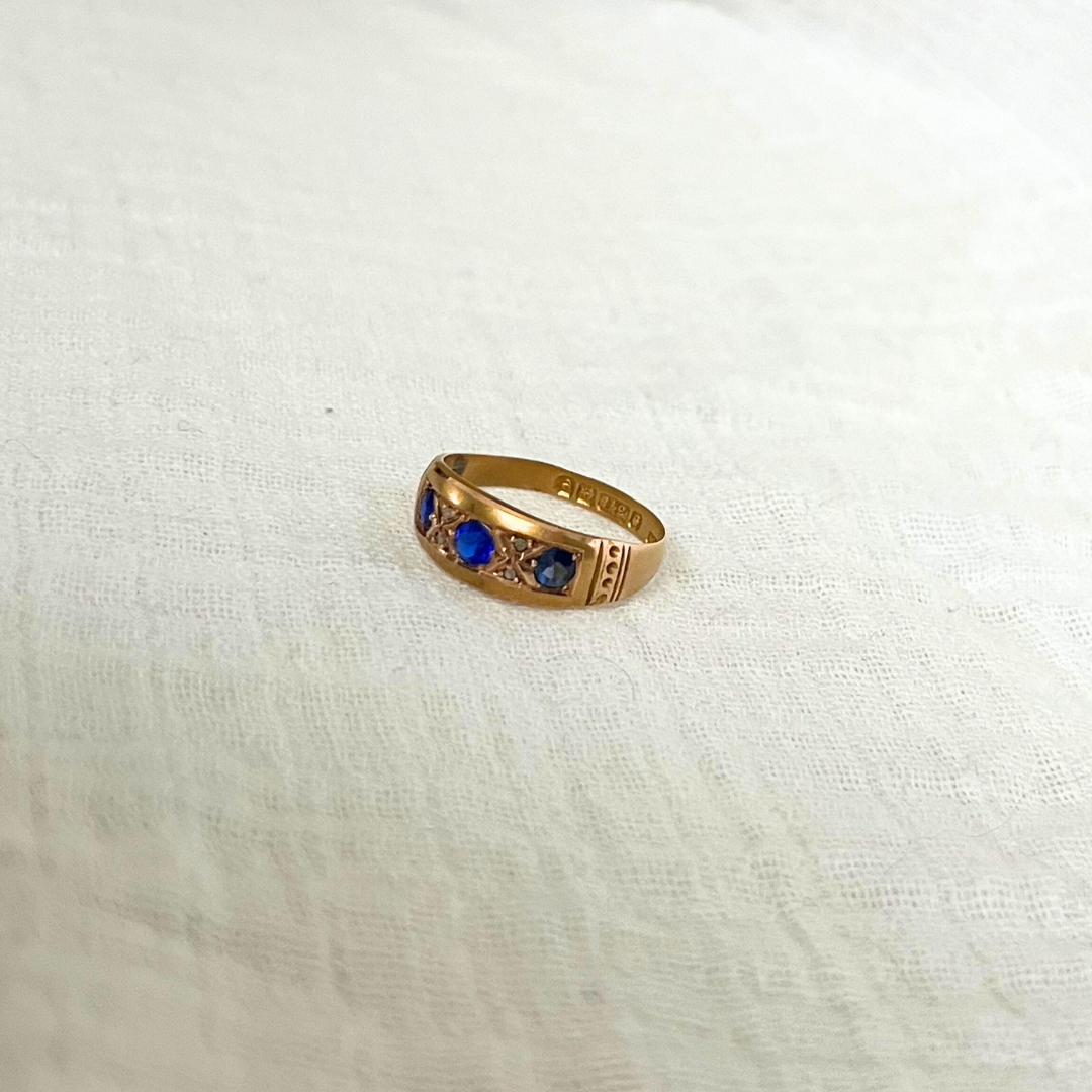 Antique Edwardian 9ct Gold Trilogy Ring with 3 blue stones and 4 diamonds, Size M + 0.5