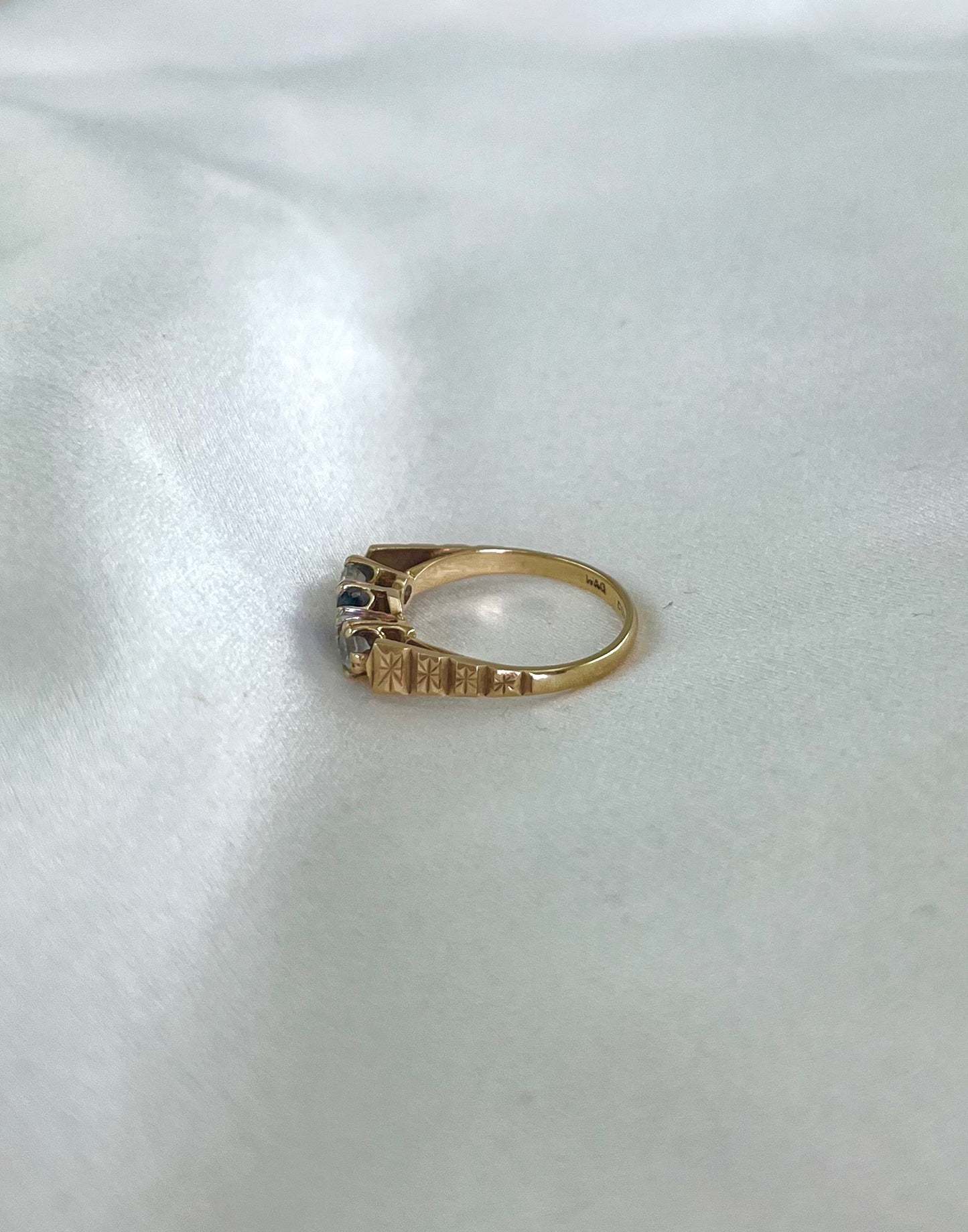 Vintage 9ct Gold Sapphire Paste 3 Stone Ring, Size M UK 1970s
