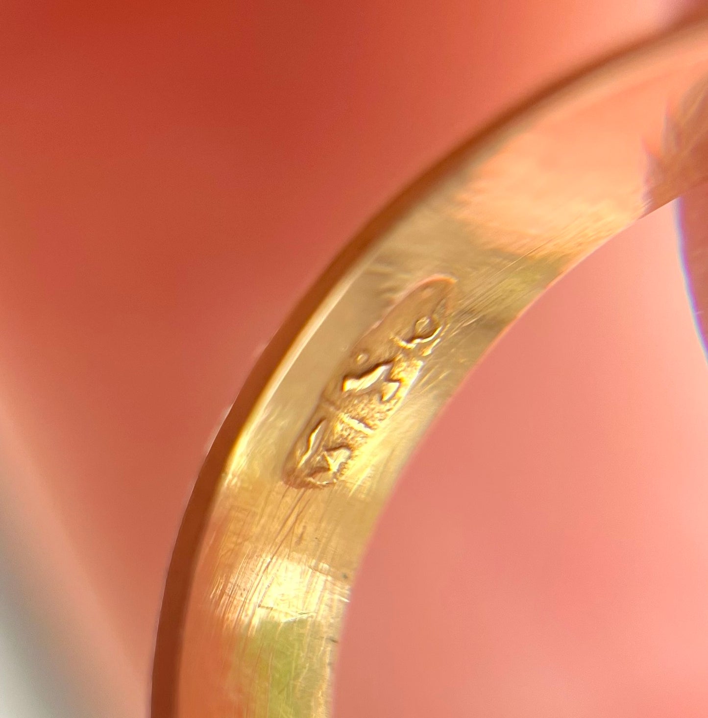 Rare Vintage 18ct Gold Egyptian Coral Cabochon Ring, Size Q