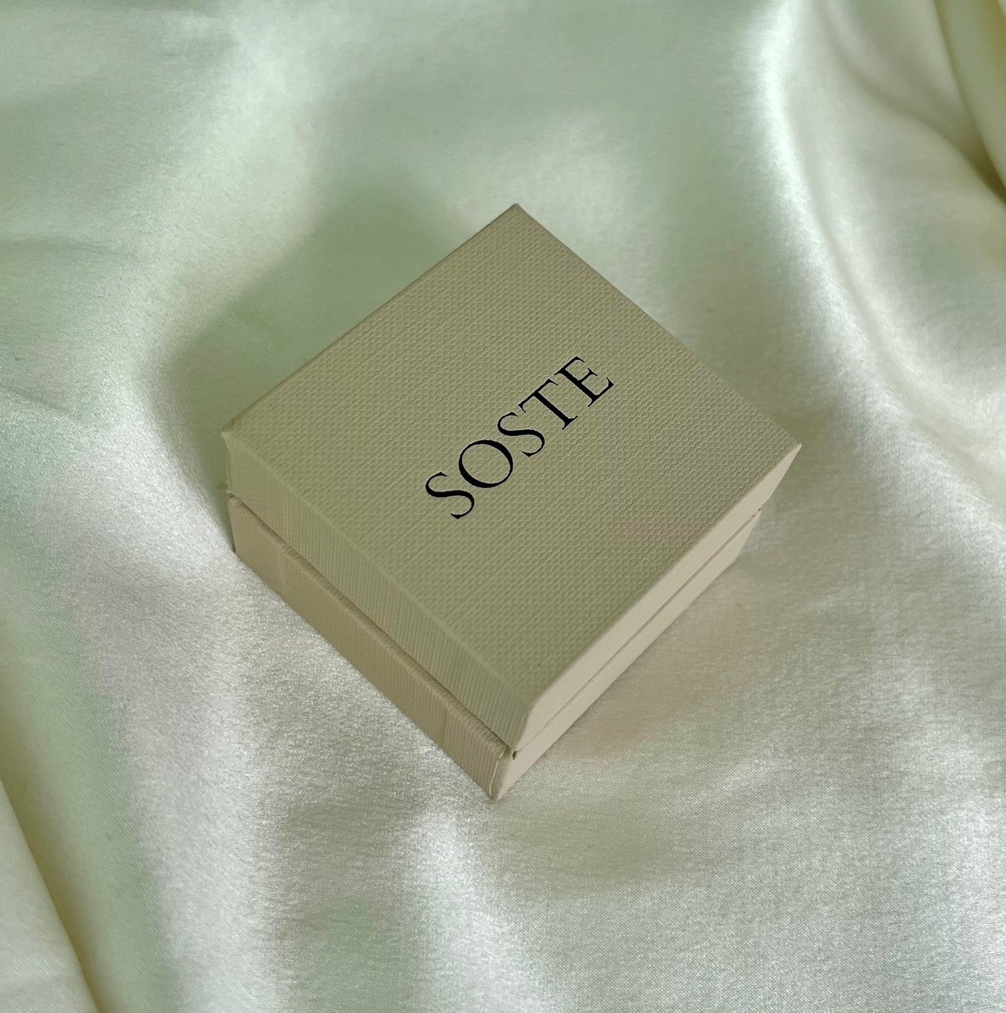 Vintage 1930s Solid 9ct Yellow Gold Signet Ring