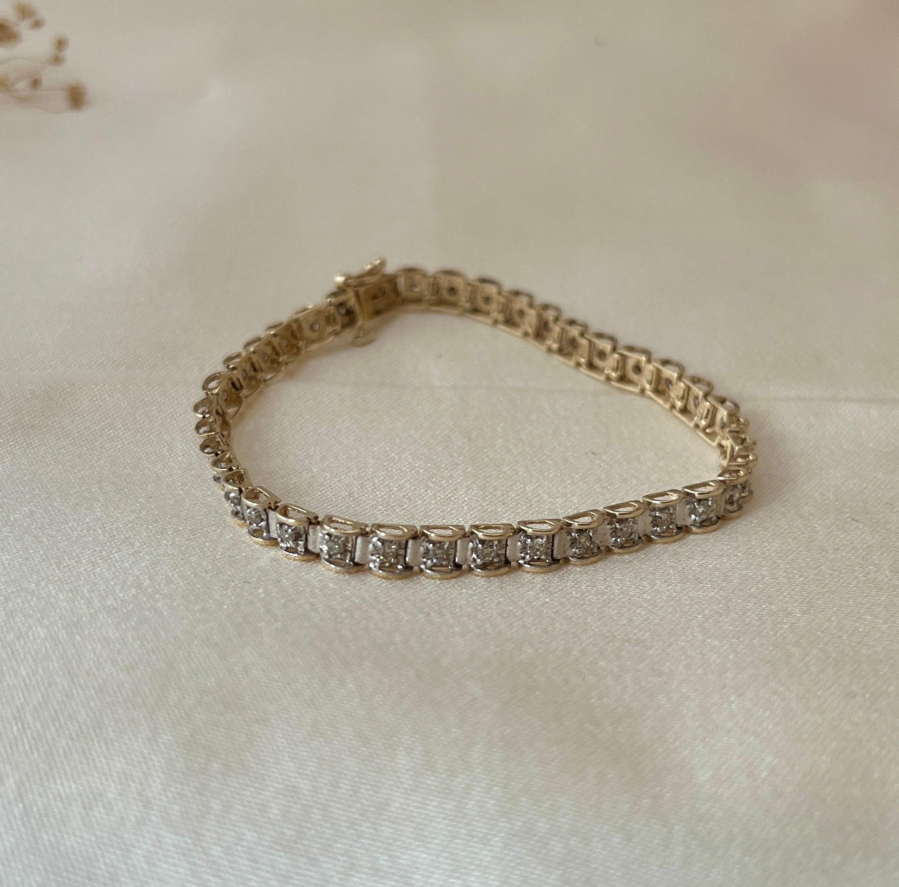 Vintage 9ct Gold and Diamond Tennis Bracelet, approx. diamond weight 1ct
