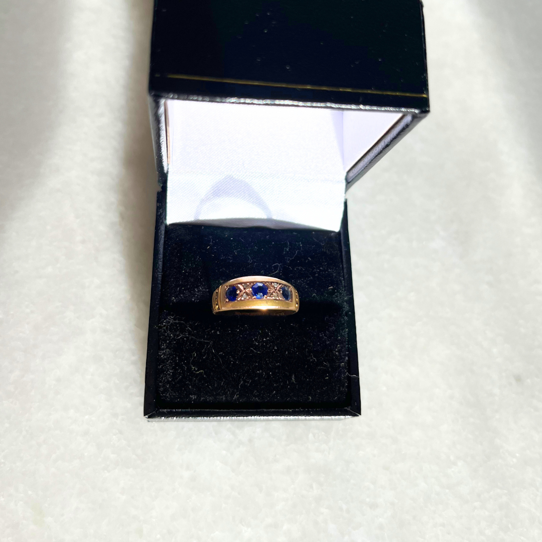 Antique Edwardian 9ct Gold Trilogy Ring with 3 blue stones and 4 diamonds, Size M + 0.5