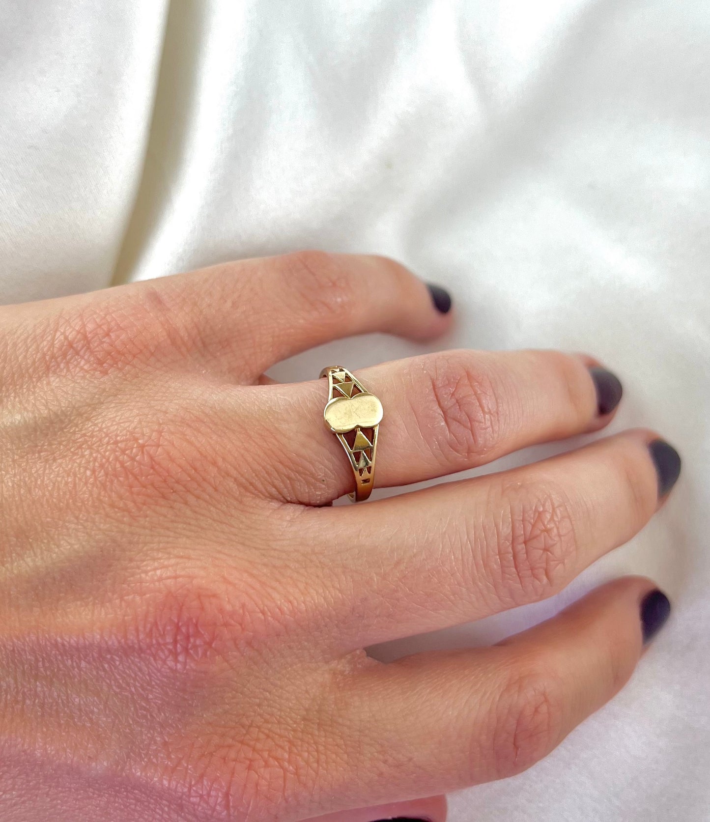 Vintage 9ct Gold Ring, Rare Design Size N + 0.5 1980s