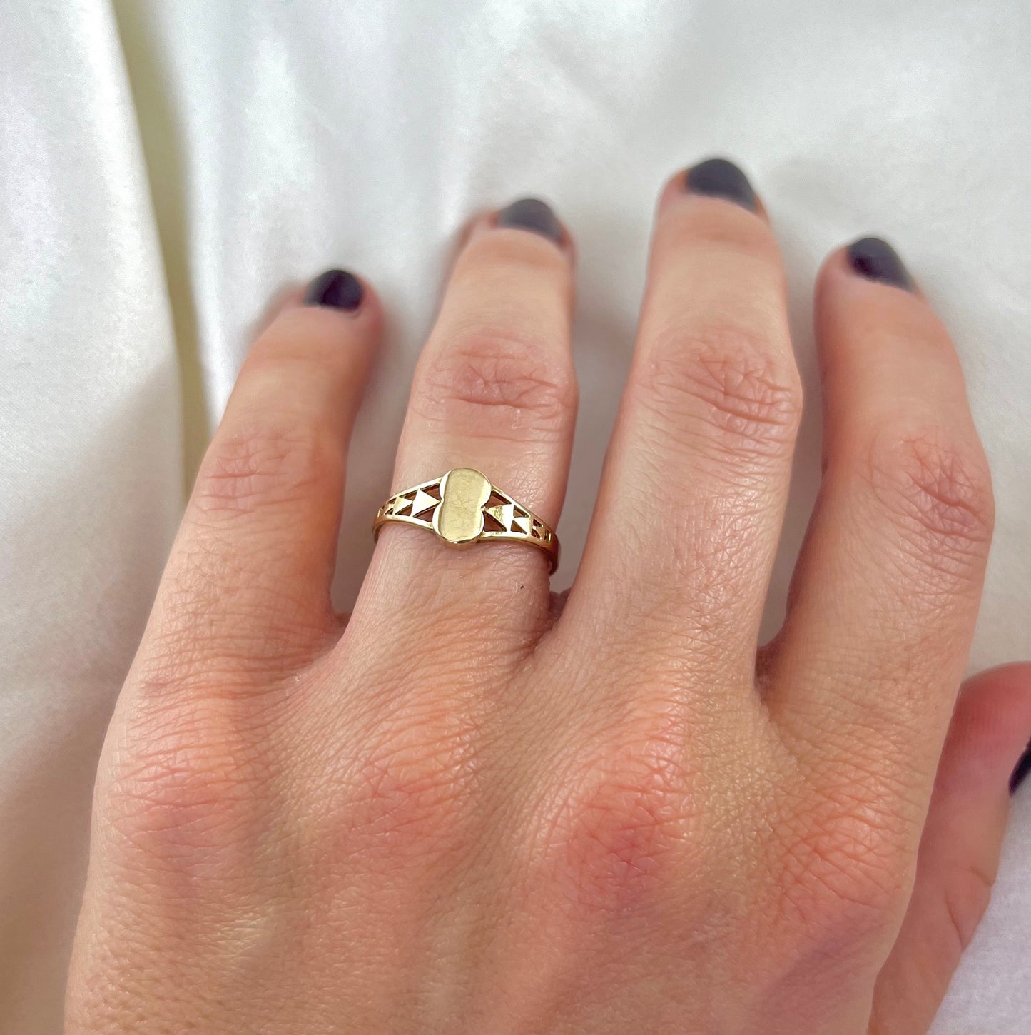 Vintage 9ct Gold Ring, Rare Design Size N + 0.5 1980s