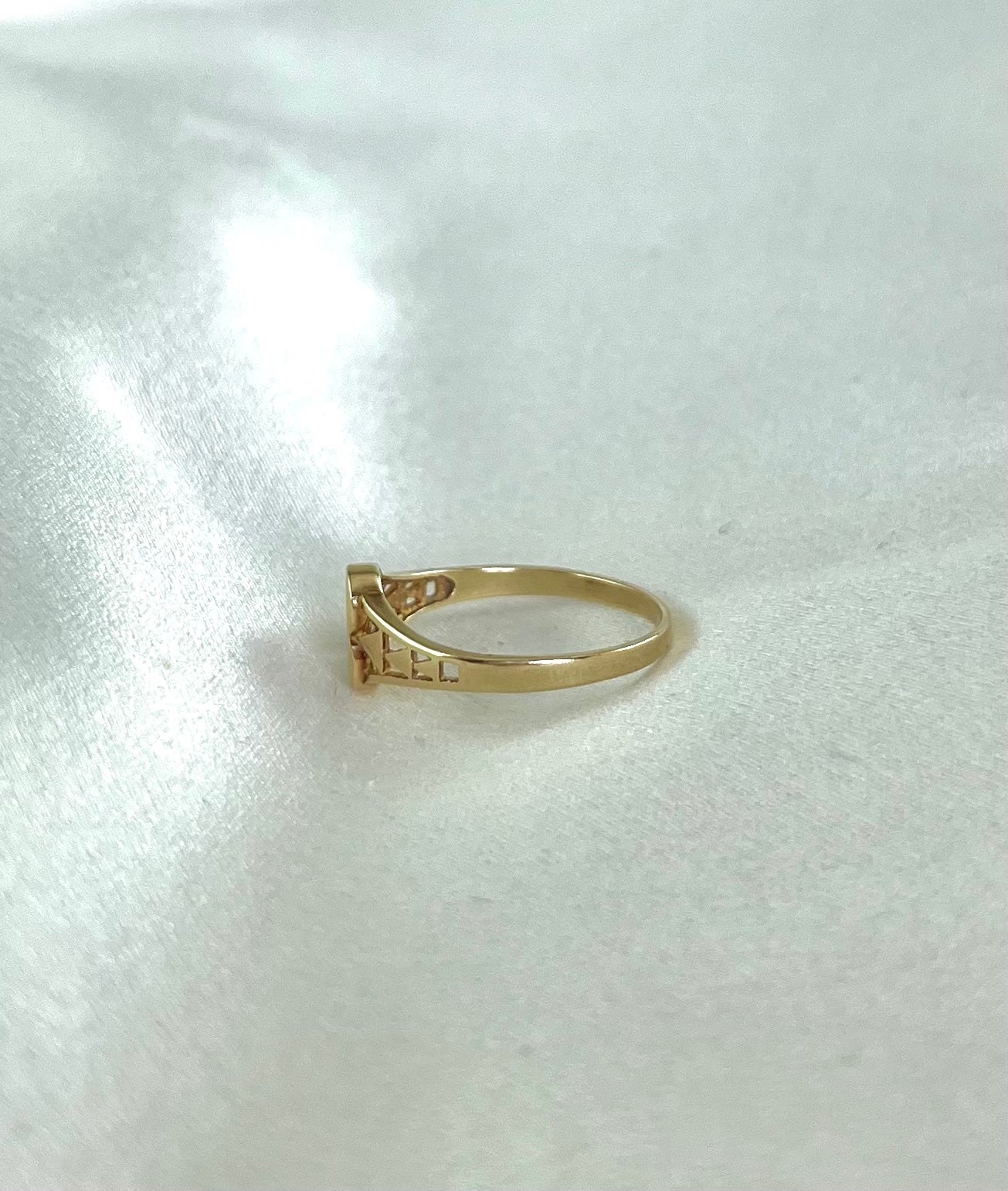 Vintage 9ct Gold Ring, Rare Design Size N + 0.5 1980s