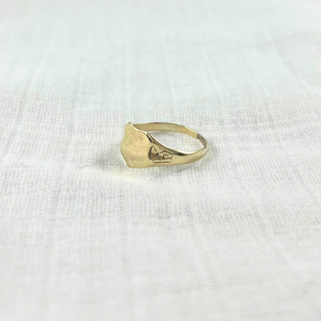 Vintage 9ct Gold Shield Signet Ring, Size L UK 1970s