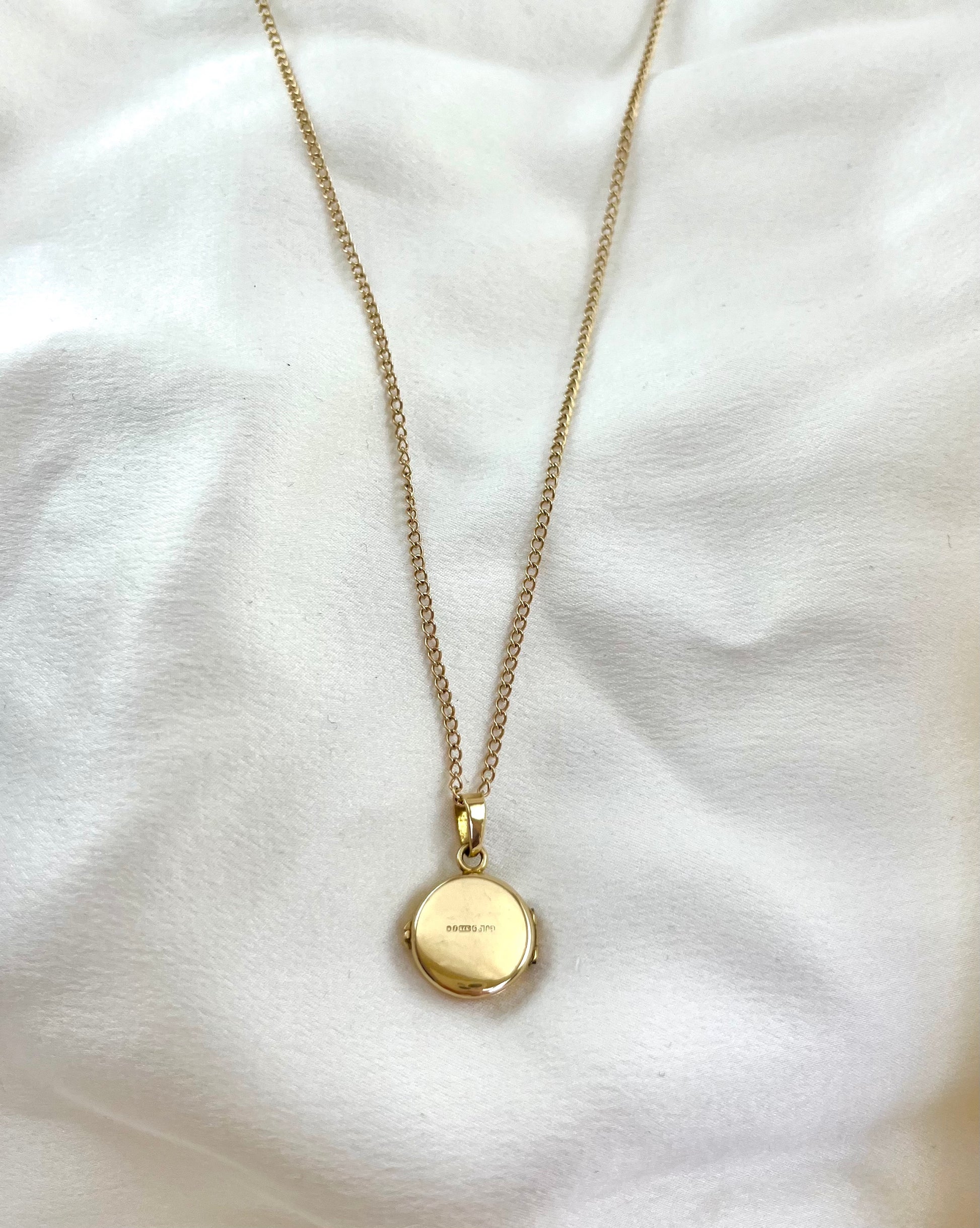 Vintage 9ct Gold Starburst Pendant with Long 9ct Gold Chain 55cm, attributed to Georg Jensen