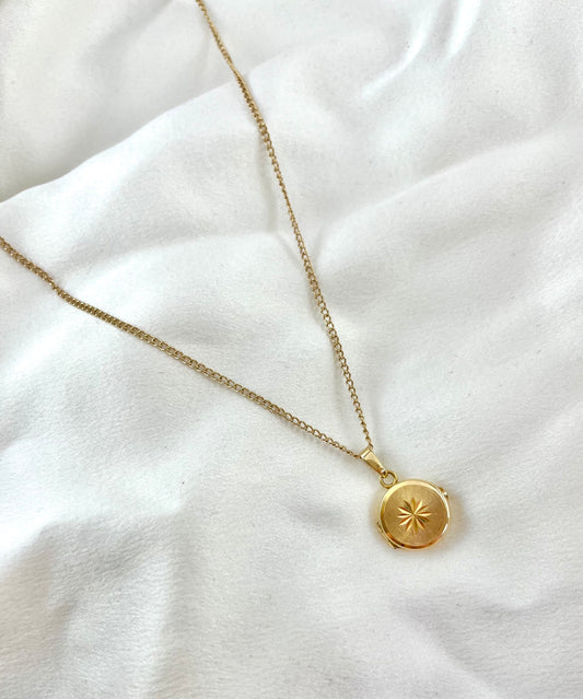 Vintage 9ct Gold Starburst Pendant with Long 9ct Gold Chain 55cm, attributed to Georg Jensen