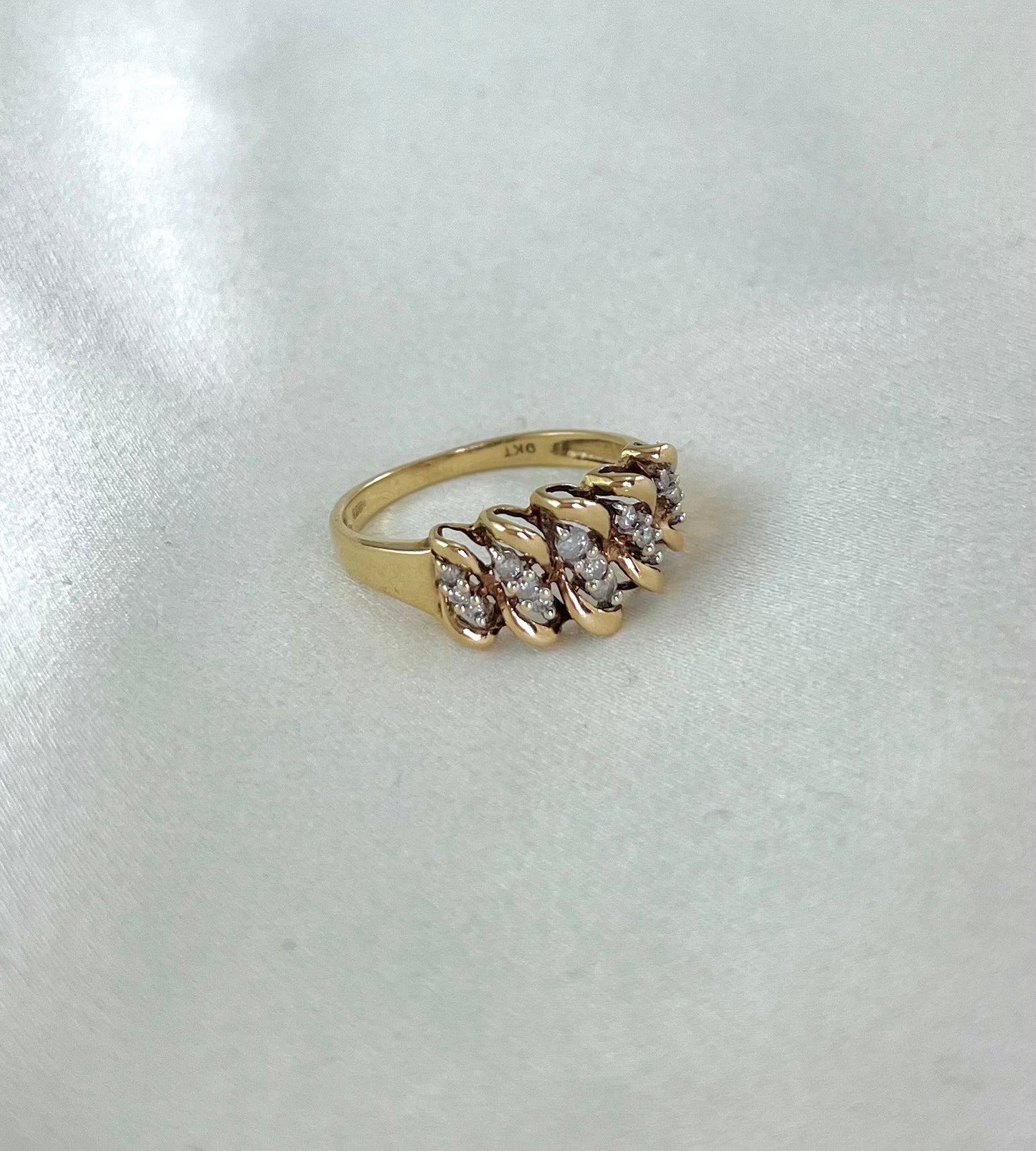 Vintage 9ct Gold Weave Design Diamond Ring, Size R