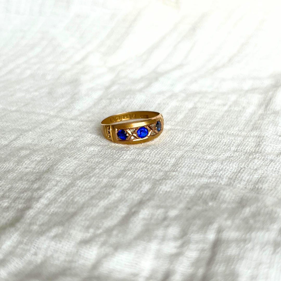 Antique Edwardian 9ct Gold Trilogy Ring with 3 blue stones and 4 diamonds, Size M + 0.5