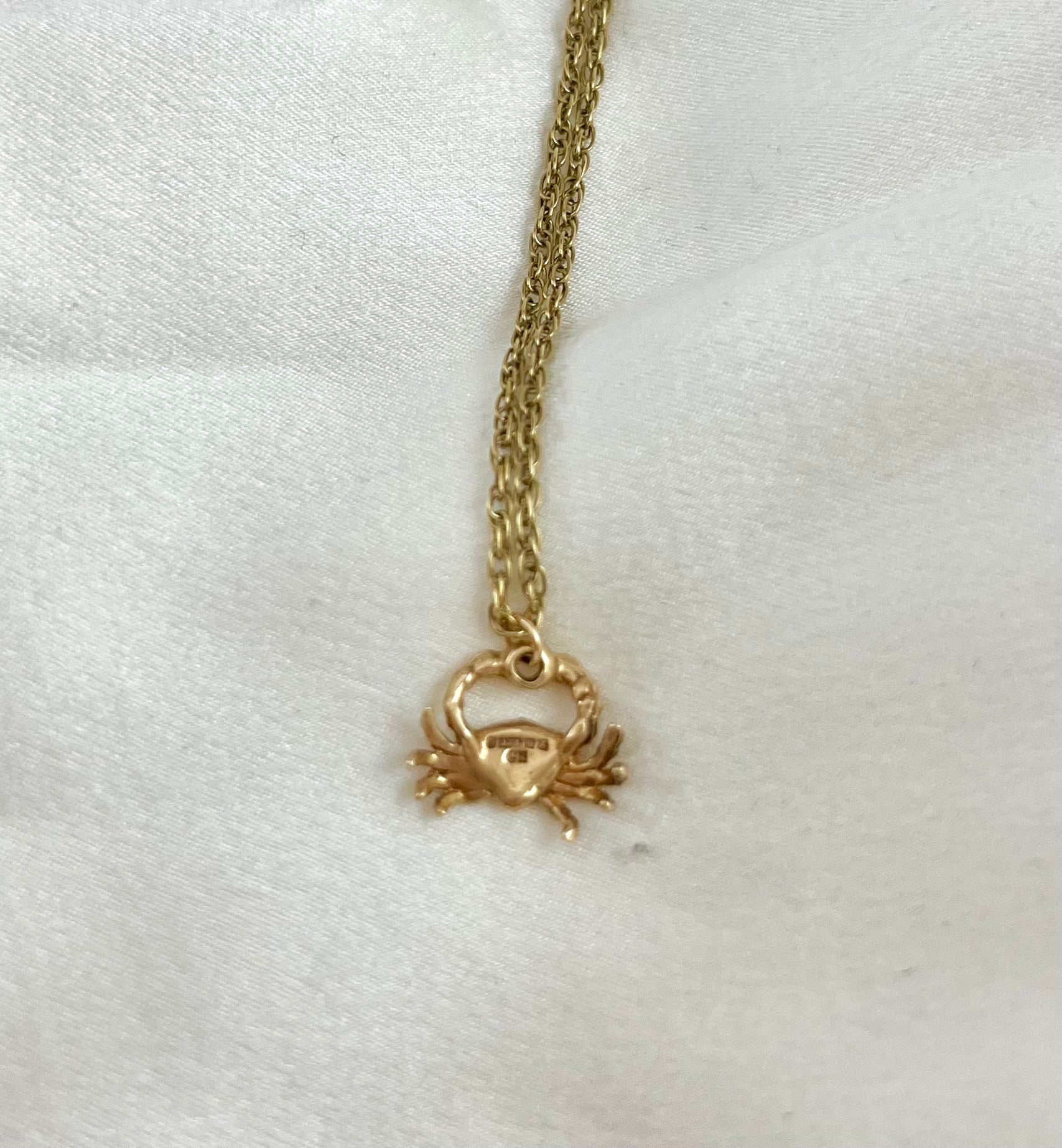 Vintage 9ct Gold Crab Pendant Chain Necklace, 50cm long 1970s