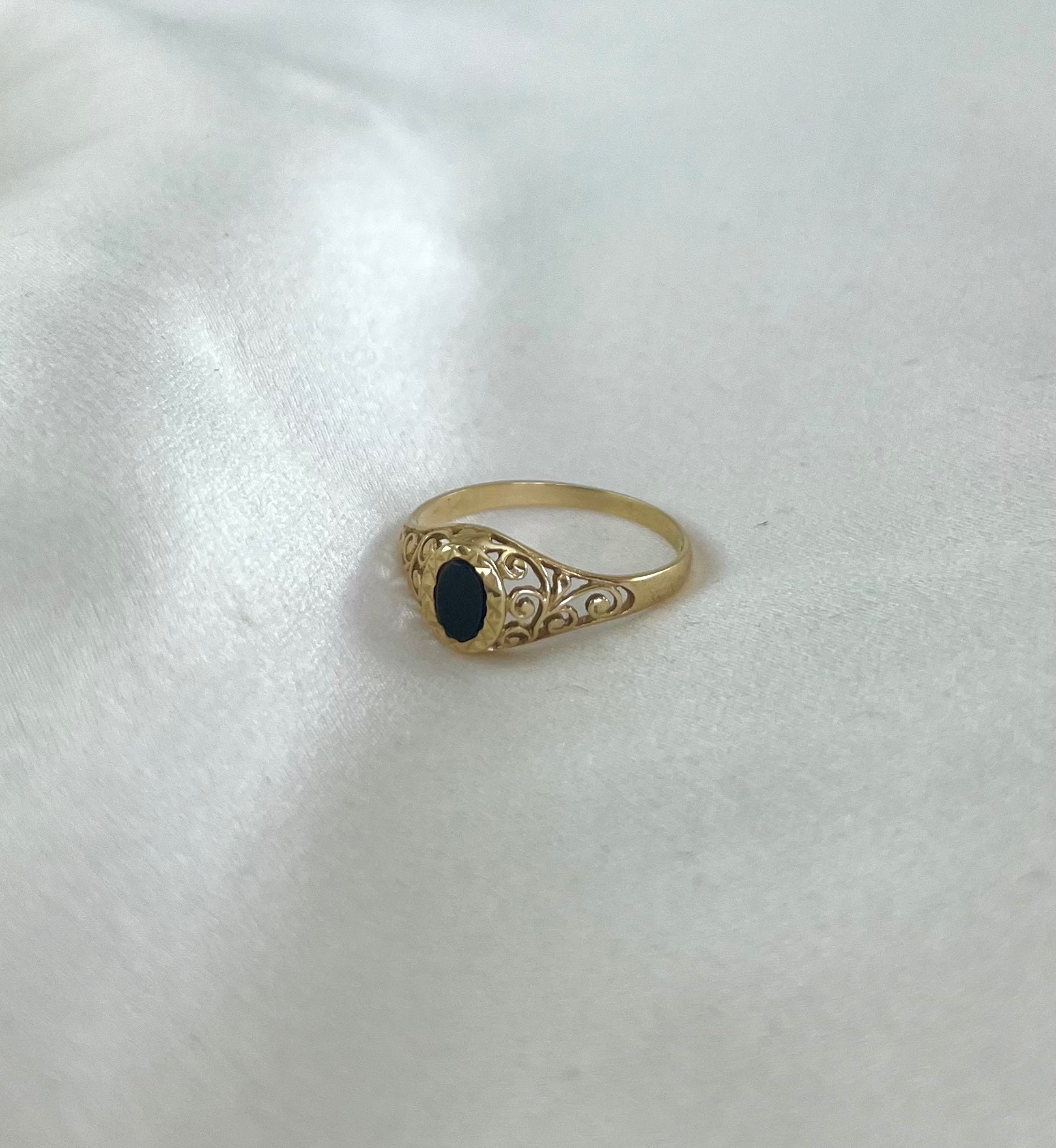 Vintage 9ct Gold Black Onyx Ring, Size O UK