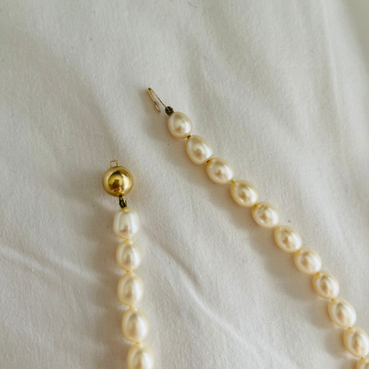 Freshwater Pearl Necklace With 14CT Gold Ball Clasp Vintage