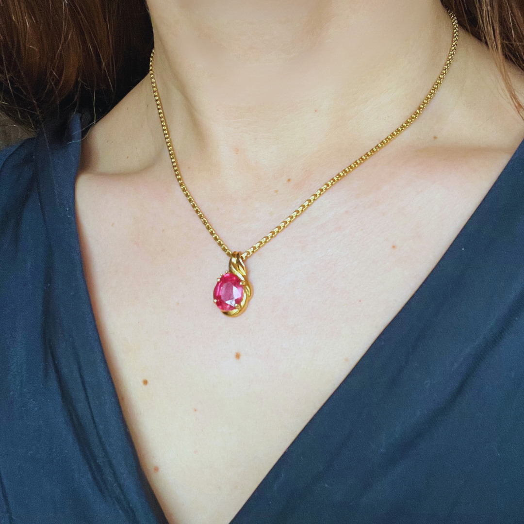 Vintage 18ct Gold Diamond and Flux Filled Ruby Pendant