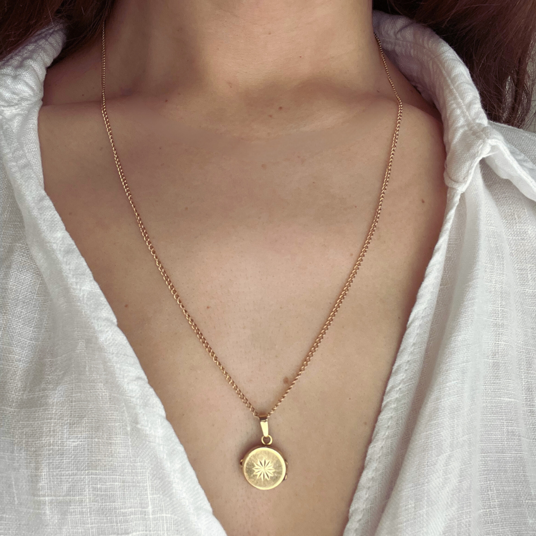 Vintage 9ct Gold Starburst Pendant with Long 9ct Gold Chain 55cm, attributed to Georg Jensen