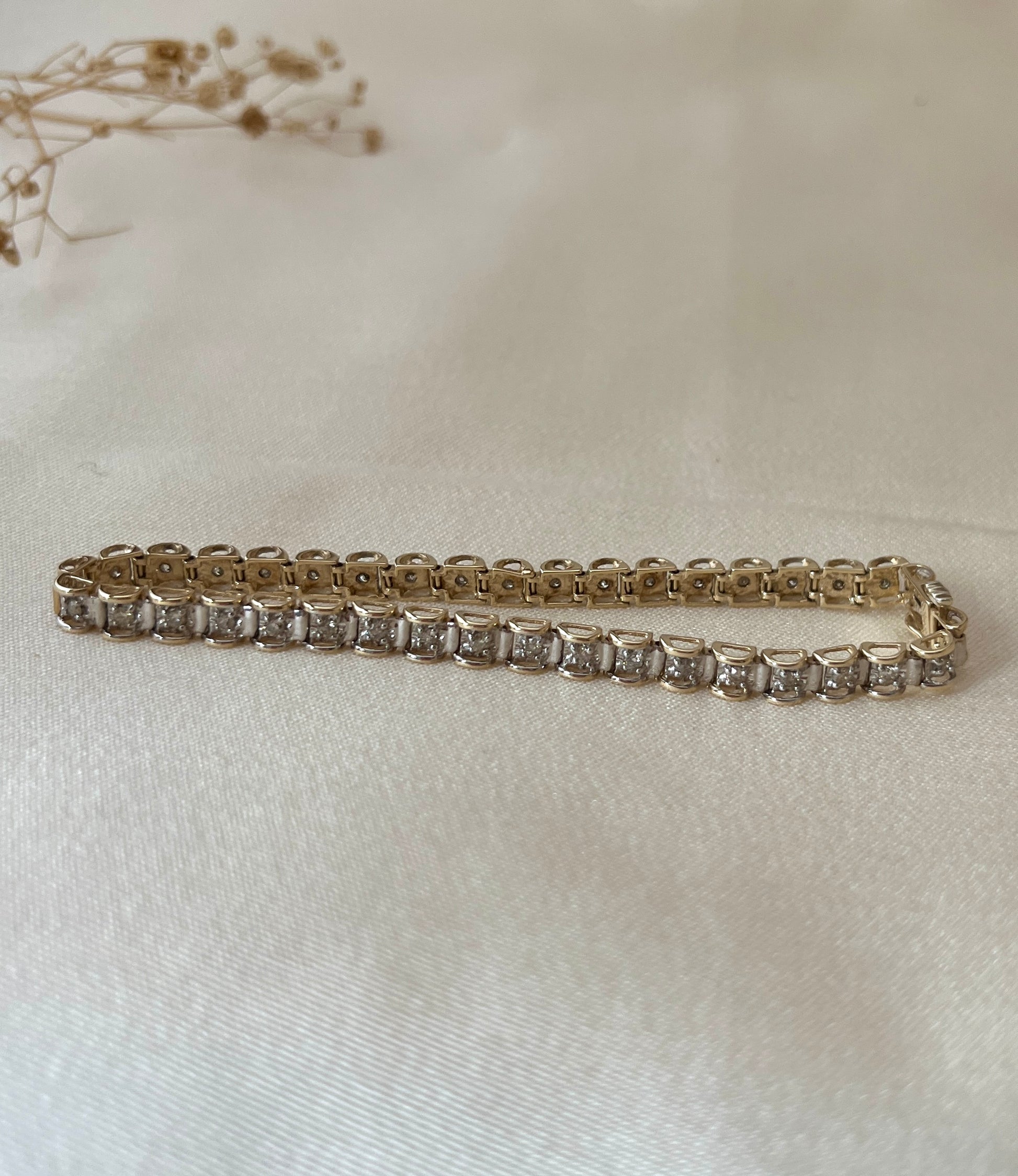 Vintage 9ct Gold and Diamond Tennis Bracelet, approx. diamond weight 1ct
