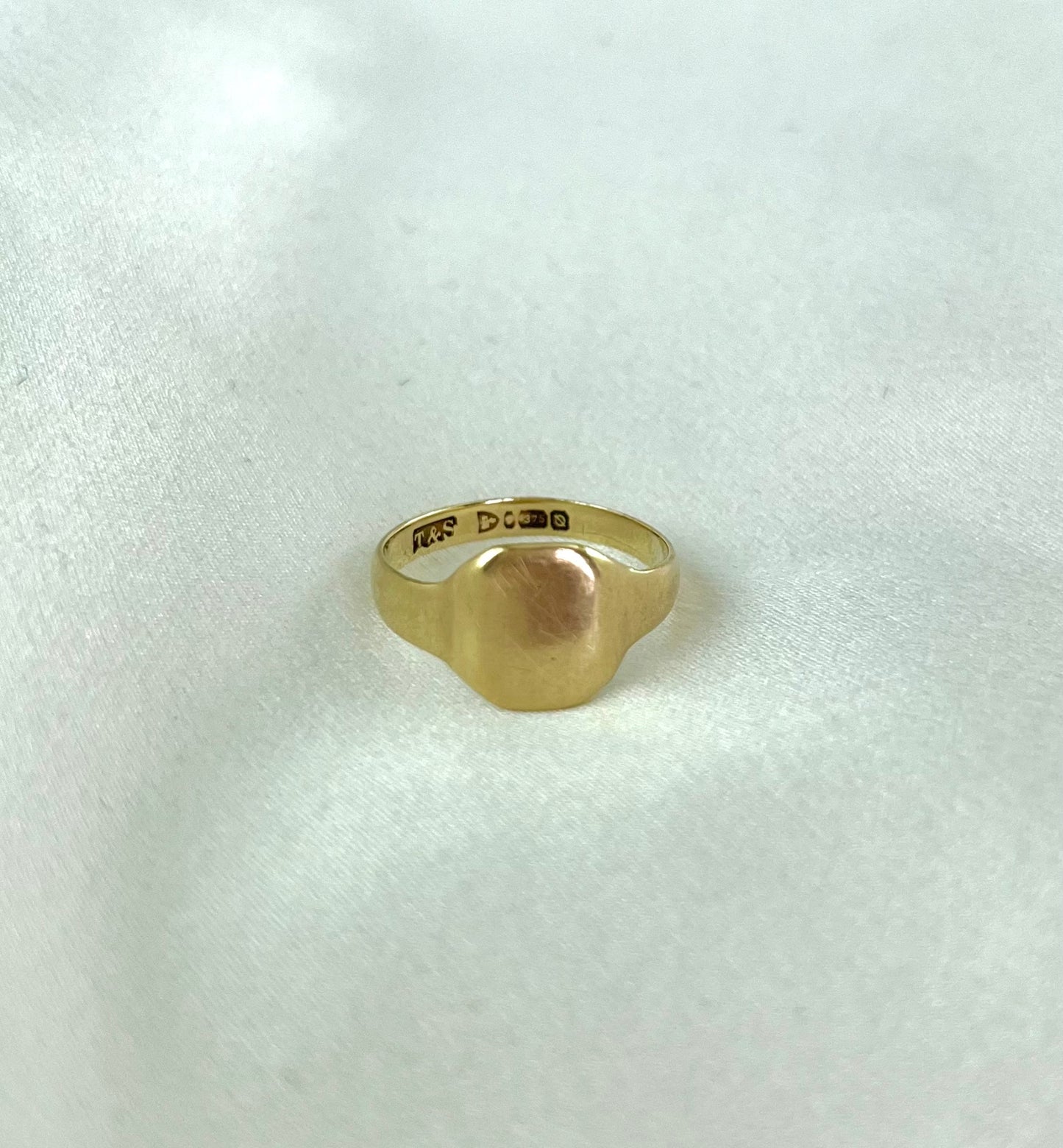Vintage 1930s Solid 9ct Yellow Gold Signet Ring 1930s, Size L + 0.5