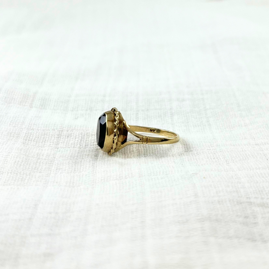 Vintage 1970s 9ct Gold Smokey Quartz Dress Ring, Size N